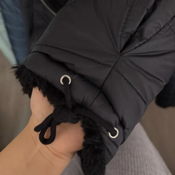 Puffer Jacket | Guess - Picture 6 of 7